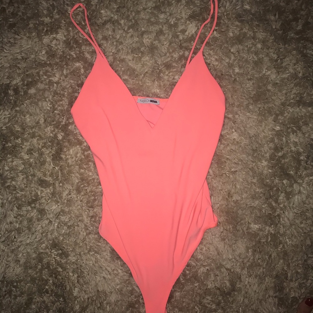 Fashion nova bodysuit
